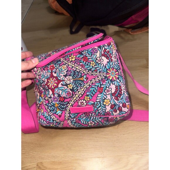 Vera Bradley lunchbox - Picture 2 of 5